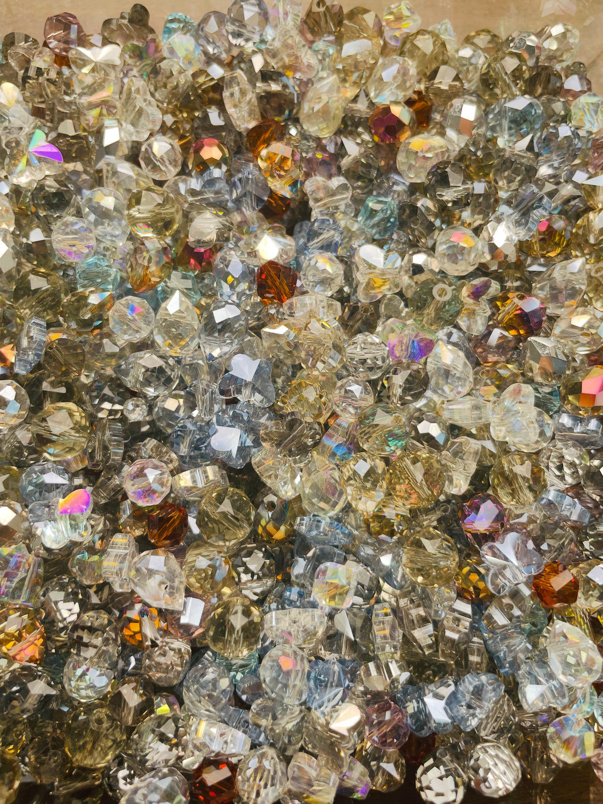 B06-Mixed Shaped Glass Beads